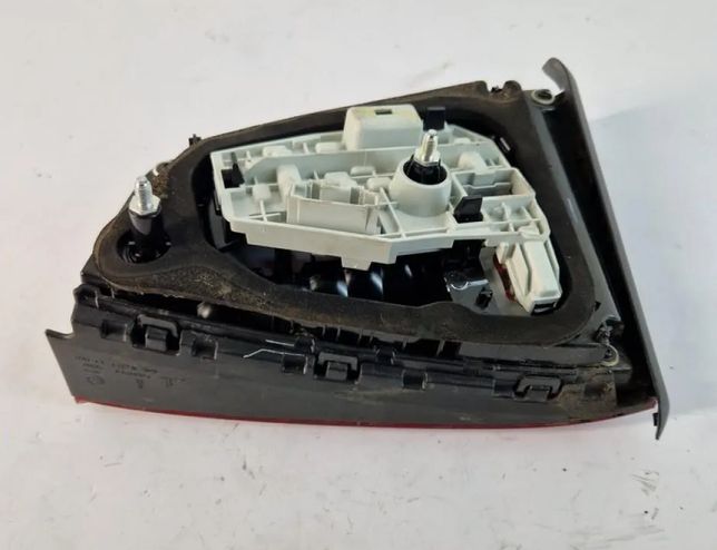 VOLKSWAGEN Jetta 6 generation (2010-2018) Aizmugurējais kreisais lukturis bagāžniekā 5C6945093,5C6945107 32798225