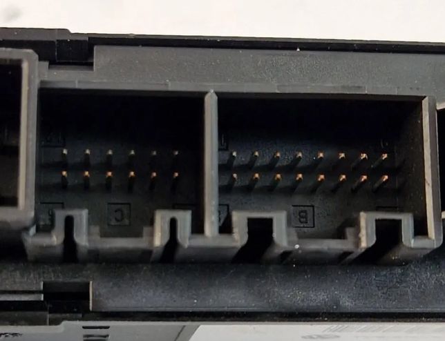 VOLKSWAGEN Touareg 1 generation (2002-2010) Front Right Door Window Control Motor 7L0959702B,3D1959792B,0130821765 32951470