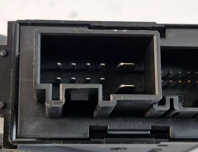 VOLKSWAGEN Touareg 1 generation (2002-2010) Front Right Door Window Control Motor 7L0959702B,3D1959792B,0130821765 32951470