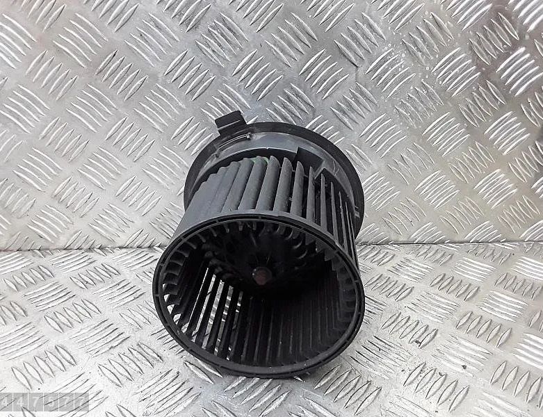 DACIA Logan 2 generation (2013-2020) Sildītāja ventilators T1020778J 28651266