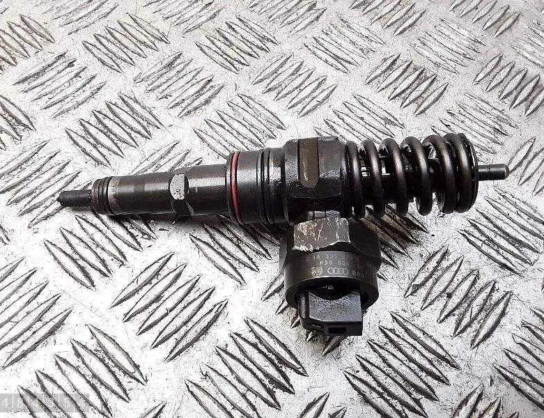 VOLKSWAGEN Sharan 1 generation (1995-2010) Oil Injector 038130073h 29310908