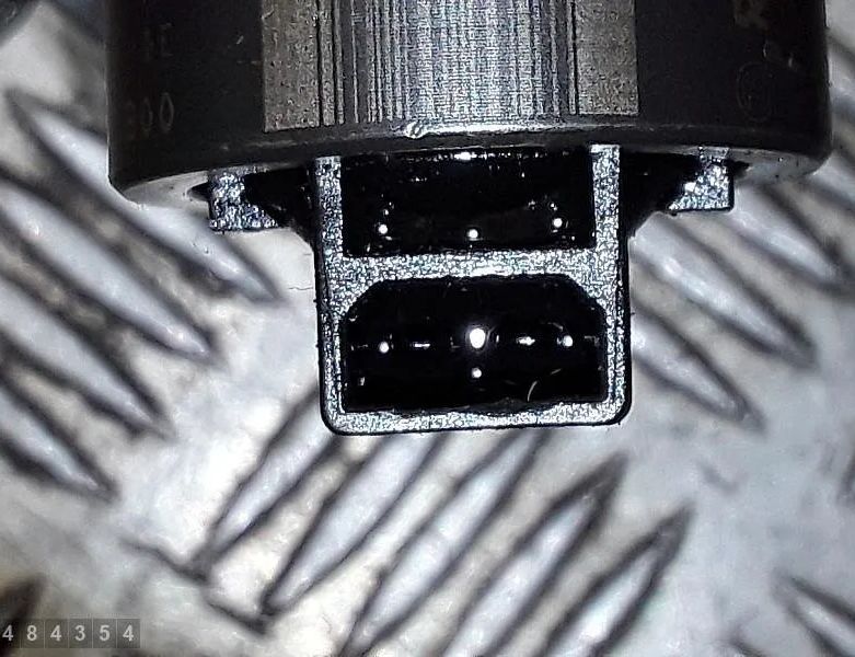 VOLKSWAGEN Sharan 1 generation (1995-2010) Oil Injector 038130073h 29310908