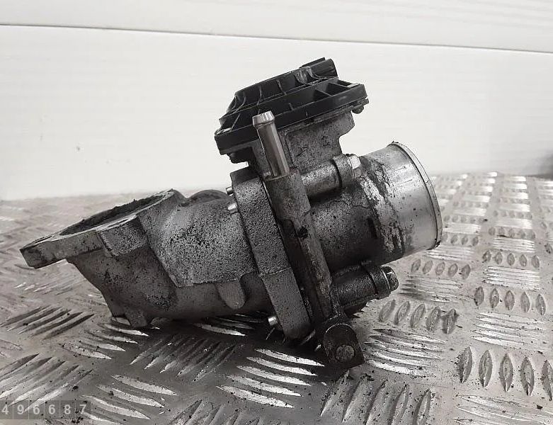 MAZDA 3 BL (2009-2013) Droseļvārsts r2aa136b0 30624845