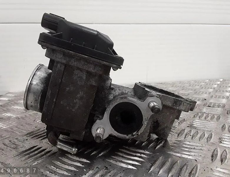 MAZDA 3 BL (2009-2013) Droseļvārsts r2aa136b0 30624845