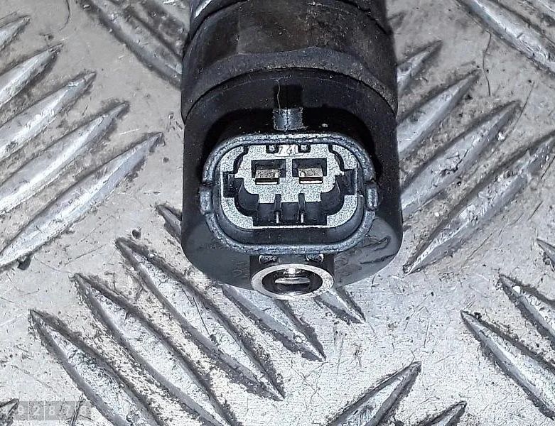 LAND ROVER Defender 1 generation (1983-2016) Oil Injector 0445110062 30628015