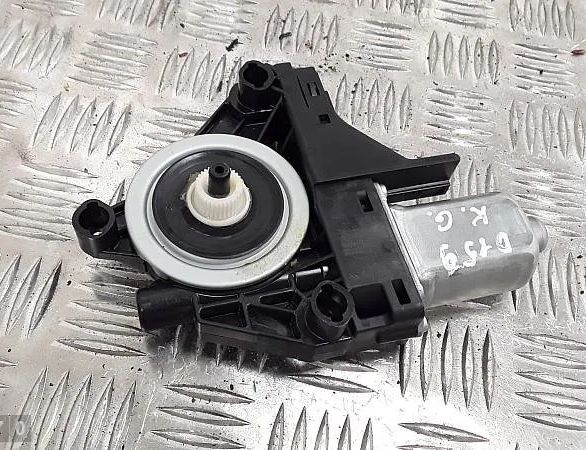 FIAT Ducato 3 generation (2006-2024) Rear left door window lifter 966265101 30628299