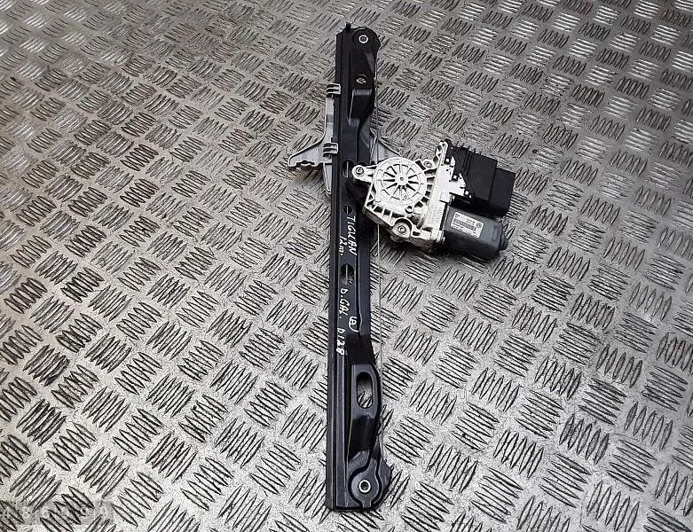 VOLKSWAGEN Tiguan 1 generation (2007-2017) Стеклоподъемник задней левой двери 5n0959704f 30631556