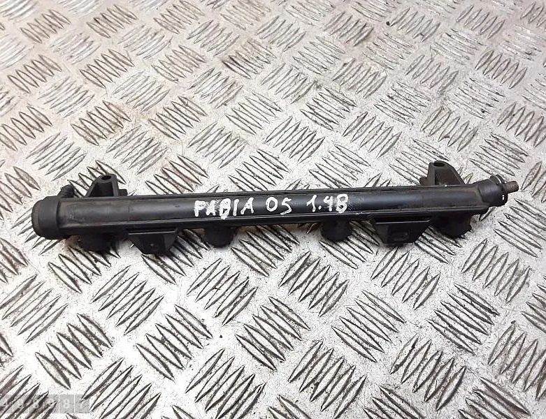 LAND ROVER Defender 1 generation (1983-2016) Left Side Fuel Rail 036133320 30799050