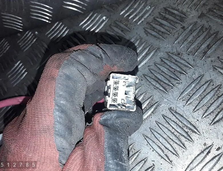 MERCEDES-BENZ G-Class W463 (1990-2024) Aizmugurējo kreiso durvju logu pacēlājs 33080332