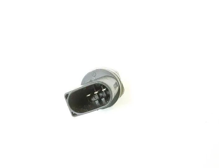 VOLKSWAGEN Golf 7 generation (2012-2024) Degvielas spiediena sensors 06J906051F 20518515
