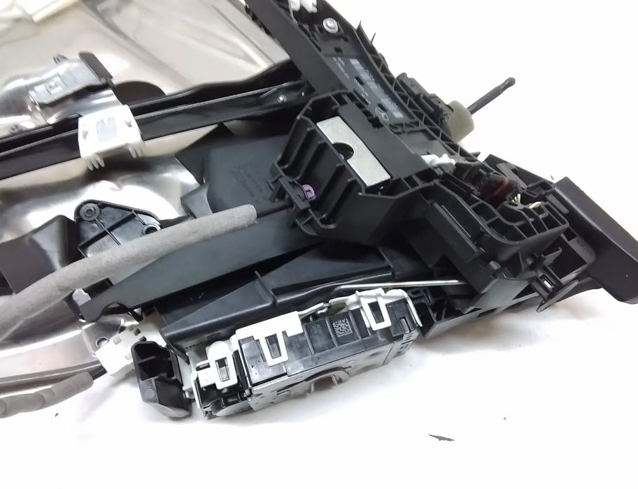 MERCEDES-BENZ GLK-Class X204 (2008-2015) Priekšējo kreiso durvju logu pacēlājs 981692105 25302050