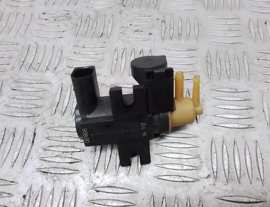 VOLVO S90 2 generation (2016-2023) Solenoid Valve 31480559 28097720