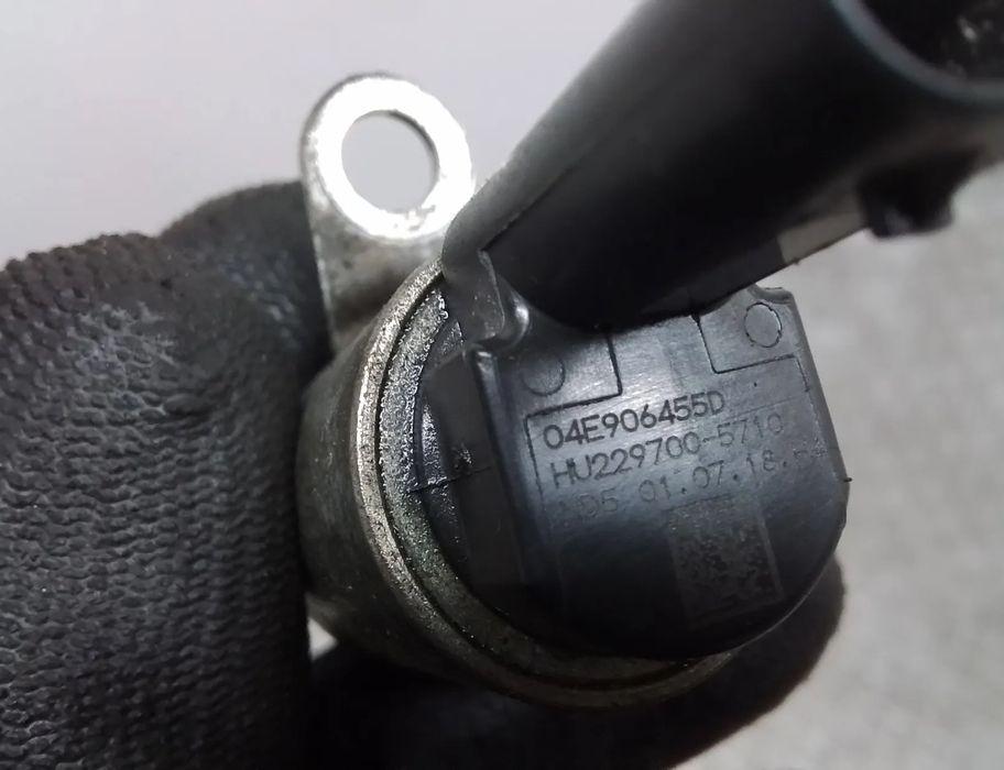 VOLKSWAGEN Jetta 7 generation (2018-2024) Kloķvārpstas stāvokļa sensors 04E906455D 28302381