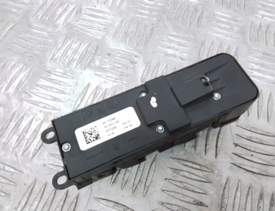 VOLVO V70 3 generation (2007-2020) Priekšējo kreiso durvju logu pacēlāja slēdži 30773269 30292275