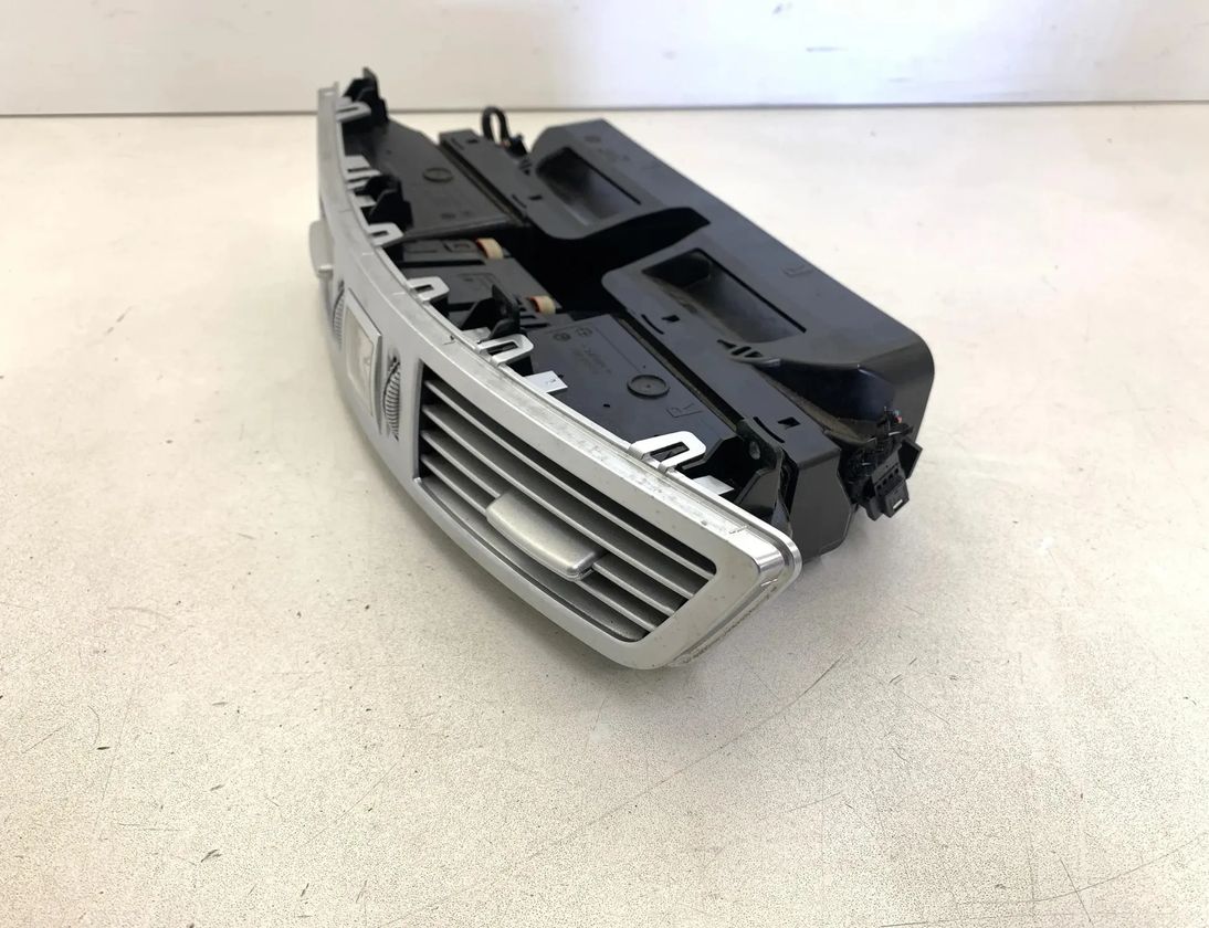 MERCEDES-BENZ S-Class W221 (2005-2013) Вентиляционные отверстия центральной консоли A2218300954 28565803