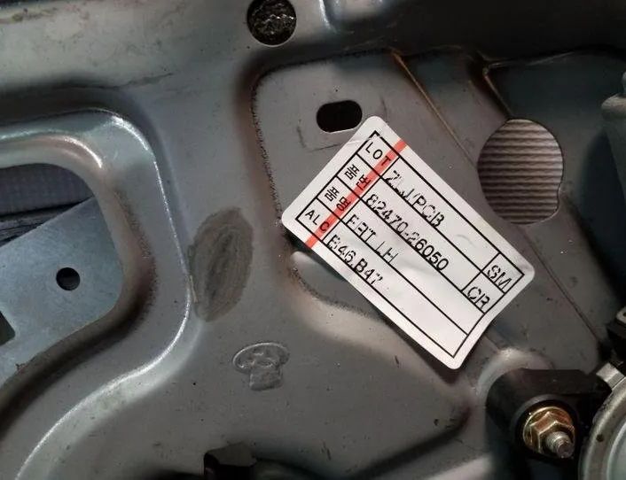 HYUNDAI Santa Fe SM (2000-2013) Front Left Door Window Regulator 8247026050 25132941