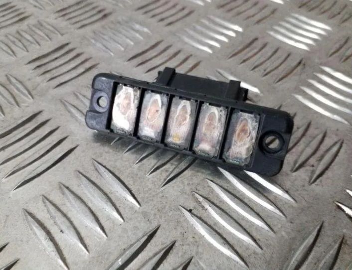 MERCEDES-BENZ Vito W639 (2003-2015) Durvju kontaktu savienotājs 6398200011 25147859