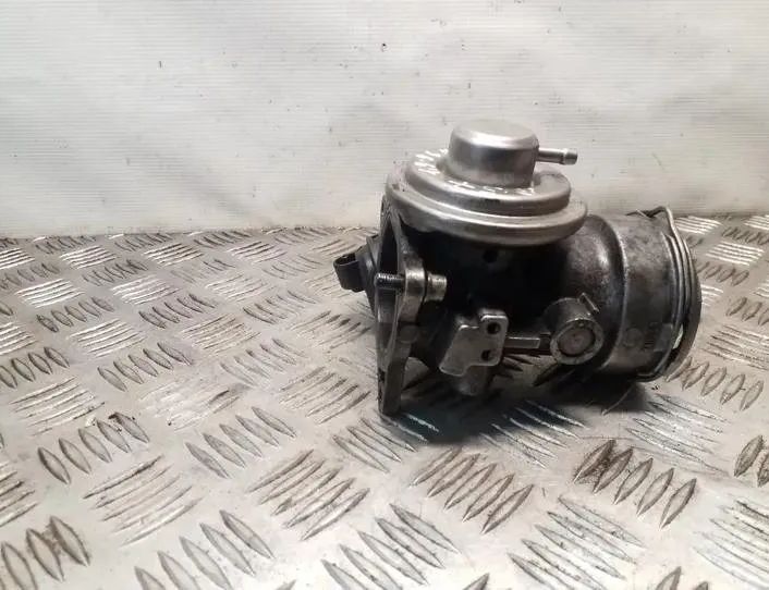 VOLKSWAGEN Passat B5 (1996-2005) Throttle Body 038131501A,038123637L 25153260