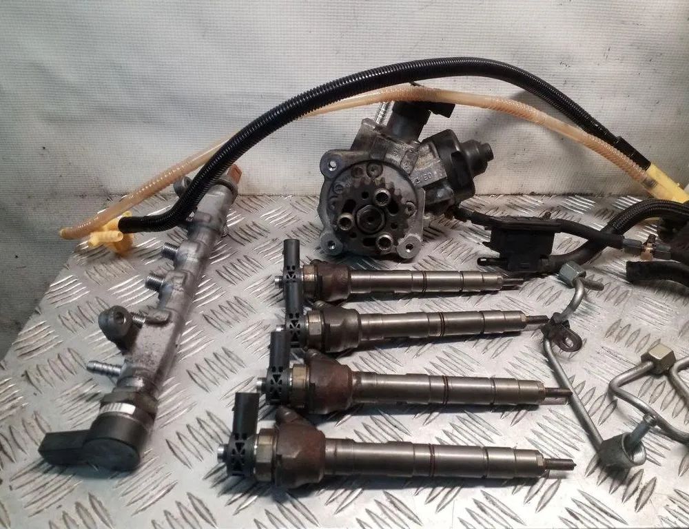 VOLKSWAGEN Tiguan 1 generation (2007-2017) Fuel Injector Kit 03L130277J,03L130089J,03L130755AC,0445010529,03L906054,5N0919088,5N0919673,057130764AB 32148855