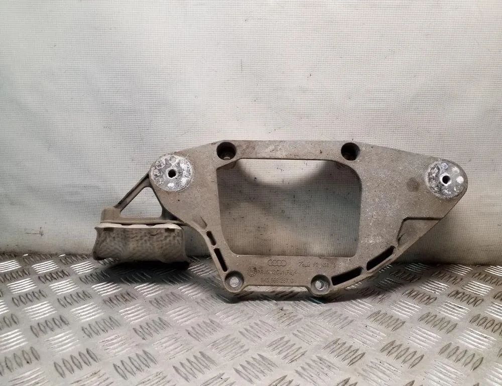 AUDI Q5 8R (2008-2017) Aizmugurējā reduktora kronšteins 8K0599287G 32149461