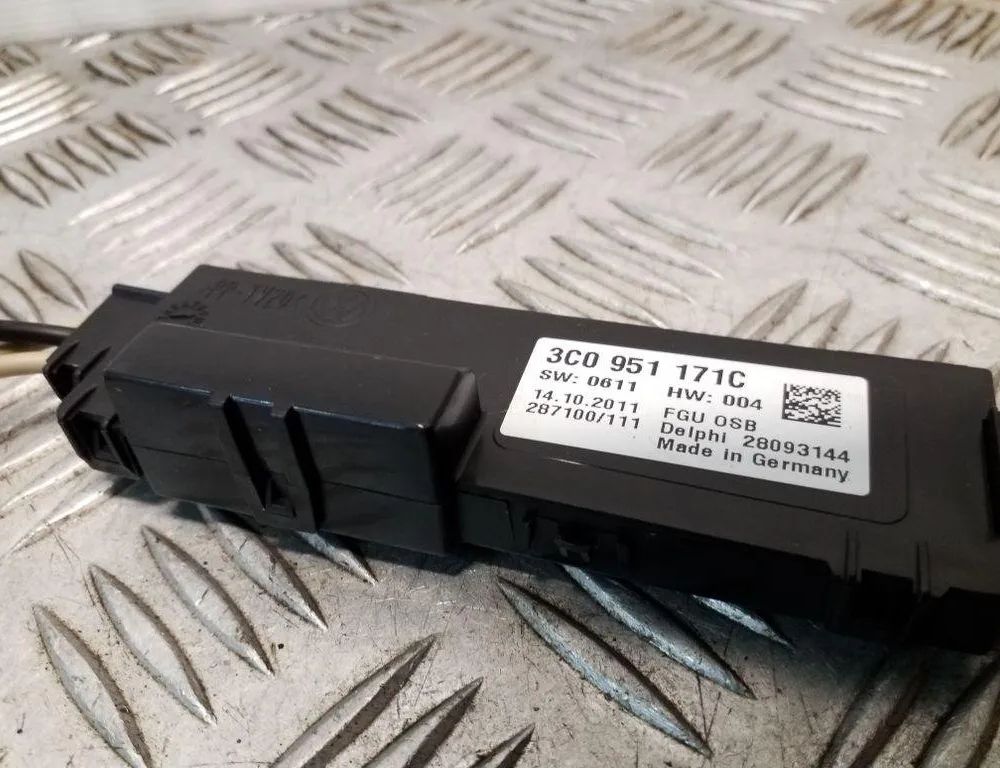 VOLKSWAGEN Passat B7 (2010-2015) Alarm Sensor 3C0951171C 32151835