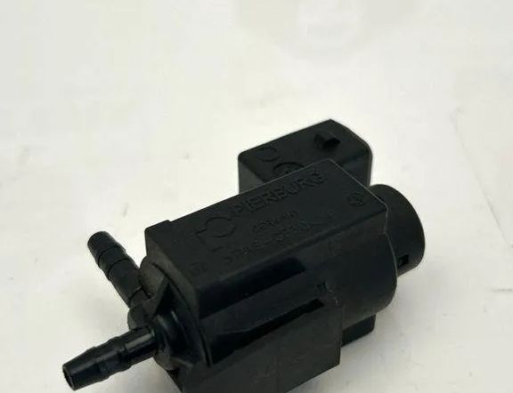 BMW 5 Series F10/F11 (2009-2017) Vakuuma vārsts 7810831,13T109 31525331