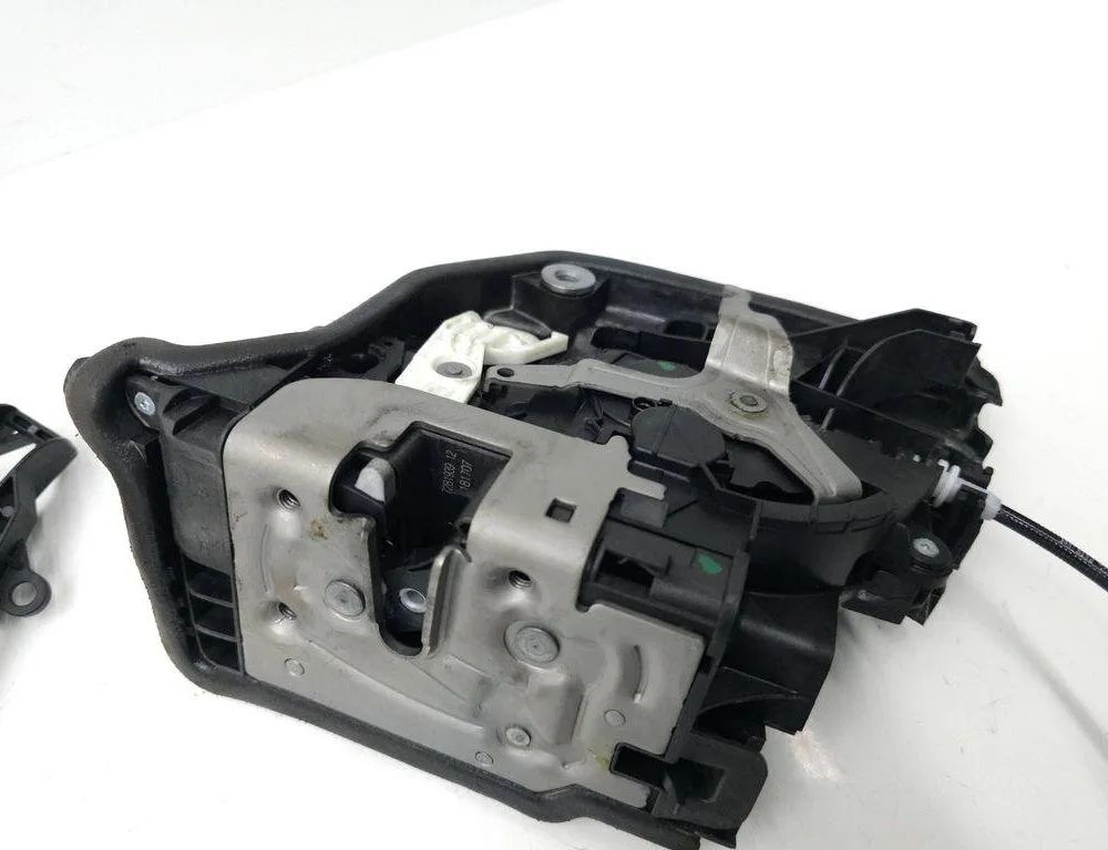 BMW 2 Series Active Tourer F45 (2014-2018) Замок задней правой двери 18283810,7281939 31527313