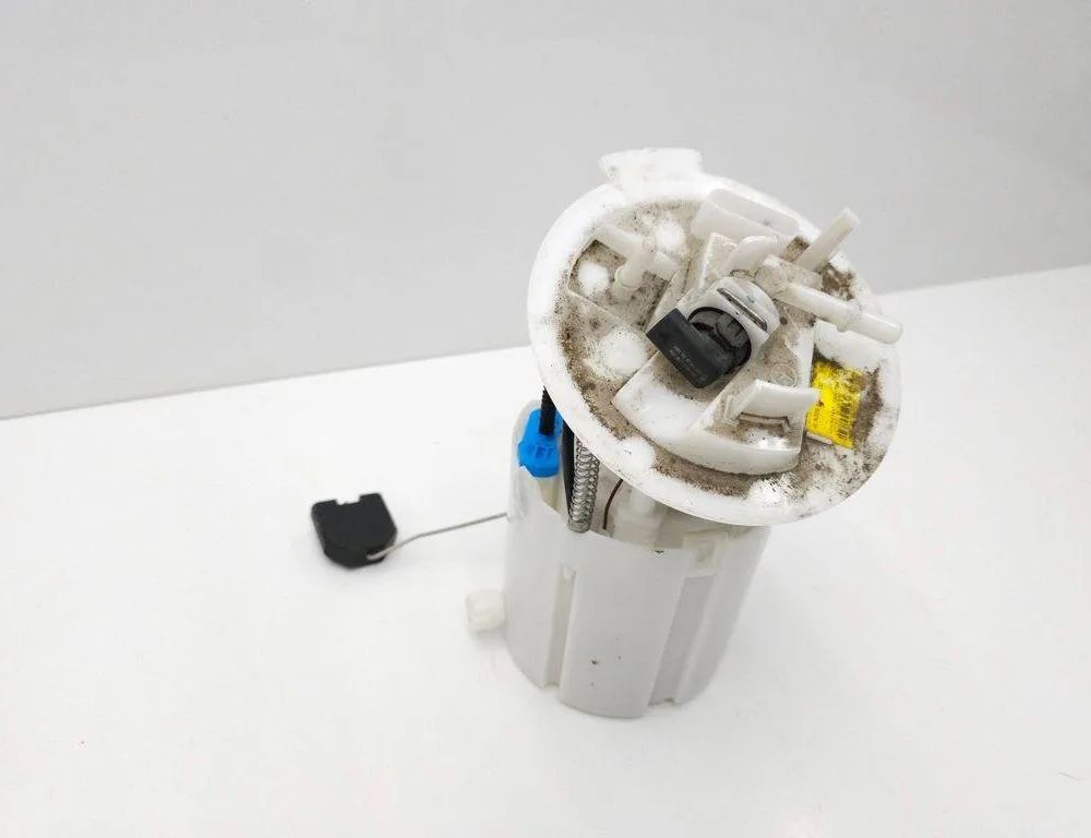 MERCEDES-BENZ C-Class W205/S205/C205 (2014-2023) Degvielas sūknis degvielas tvertnē A2054704700 31527710