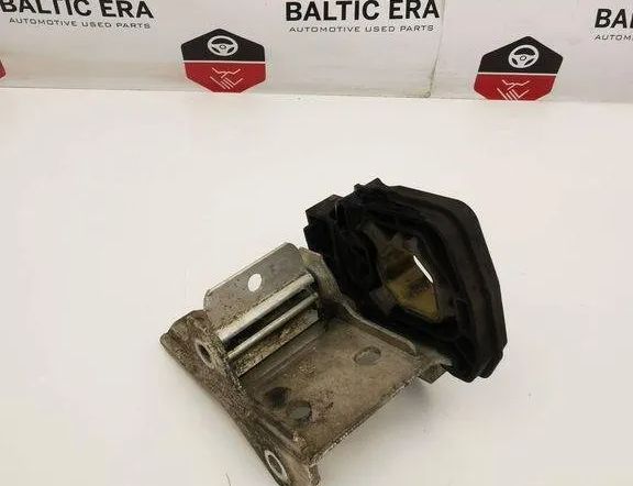 BMW 5 Series Gran Turismo F07 (2010-2017) Держатель радиатора 17117575247,7575247 31529396