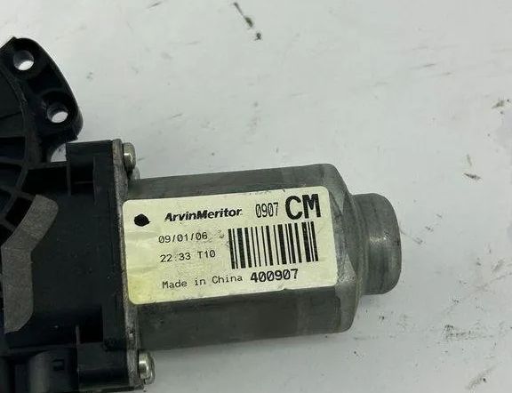 HYUNDAI Santa Fe CM (2006-2013) Маторчик стеклоподъемника передней левой двери 400907 31529554