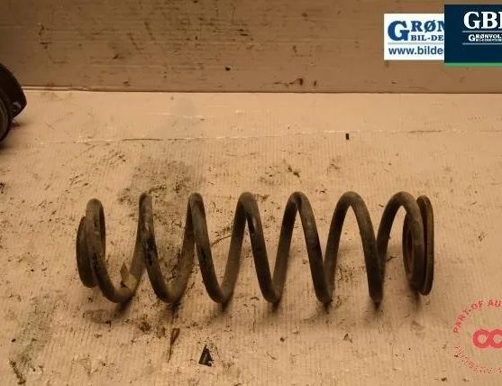 VOLKSWAGEN Passat B8 (2014-2023) Пружина амортизатора задняя левая 3q0511115p 30867898