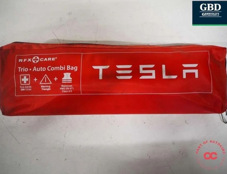 TESLA Model S 1 generation (2012-2024) Bagāžas nodalījuma pārvalks/štorka nopartid 30878076