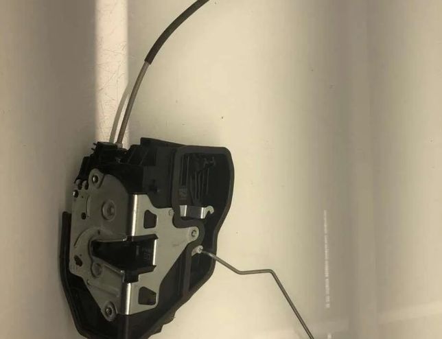 BMW 5 Series F10/F11 (2009-2017) Замок передней левой двери 51227202148 30881437