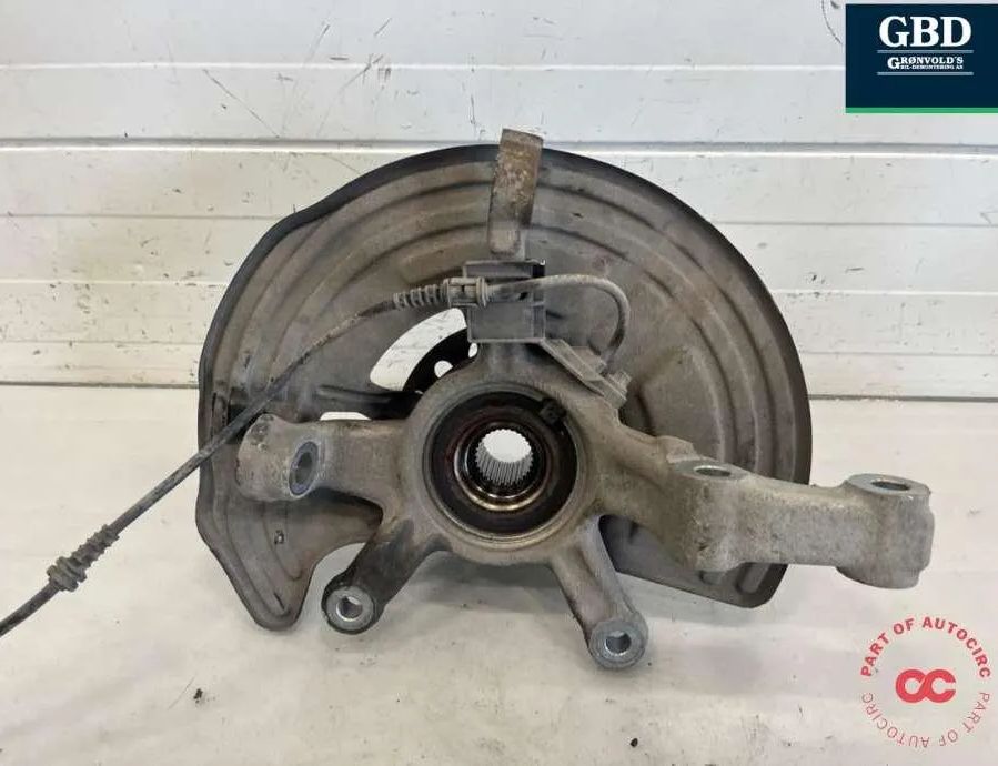 MERCEDES-BENZ B-Class W246 (2011-2020) Priekšējā kreisā riteņa rumbas vārpsta/stupica a2463320100,a2463320501 32987905