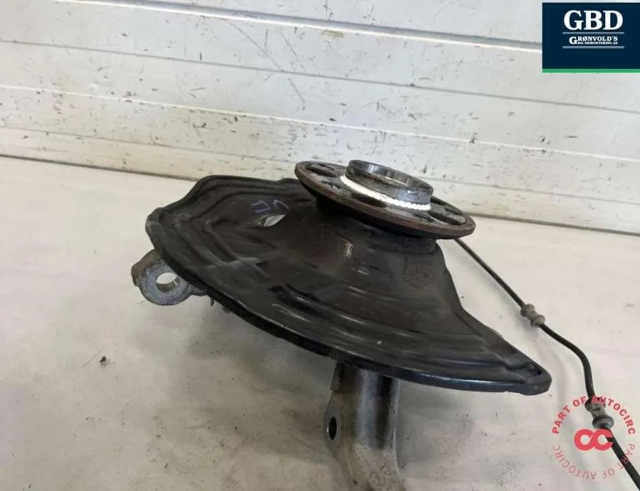 MERCEDES-BENZ B-Class W246 (2011-2020) Priekšējā kreisā riteņa rumbas vārpsta/stupica a2463320100,a2463320501 32987905