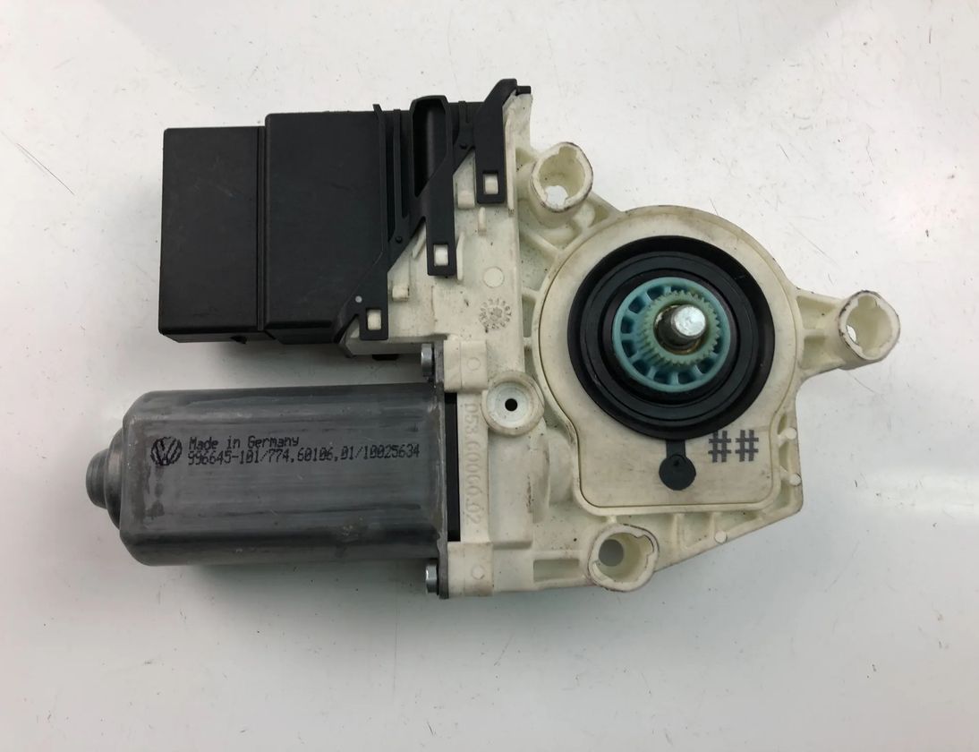 VOLKSWAGEN Touran 1 generation (2003-2015) Priekšējo labo durvju logu pacelšanas motorīts 1K0959703B 14758355