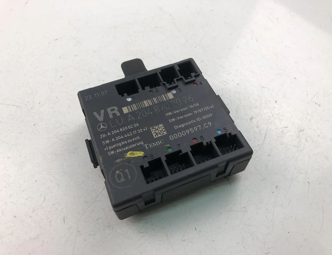 MERCEDES-BENZ C-Class W204/S204/C204 (2004-2015) Control Unit A2048702026 14998056