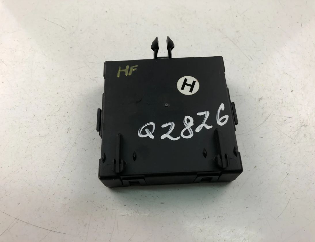 MERCEDES-BENZ C-Class W204/S204/C204 (2004-2015) Control Unit A2048702026 14998056