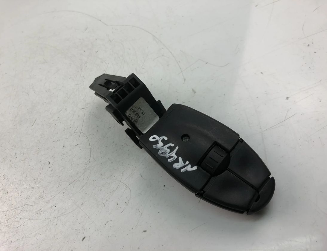 PEUGEOT 607 1 generation (2000-2008) Stūres pogas/slēdži 9643454880 15375707