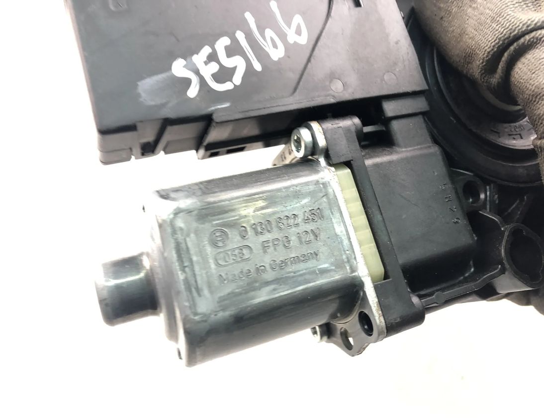 VOLKSWAGEN Passat B7 (2010-2015) Front Right Door Window Control Motor 3AA959702A 17522611