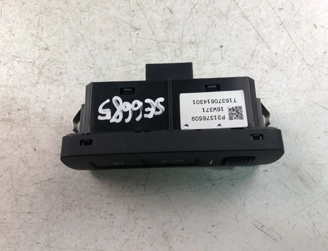 VOLVO XC90 2 generation (2014-2024) Переключатель кнопок 31376509 17608282