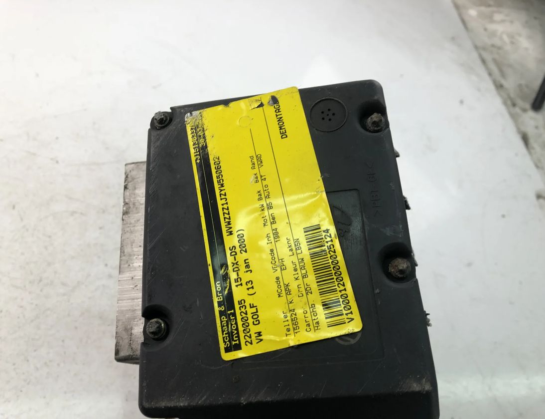 VOLKSWAGEN Golf 4 generation (1997-2006) ABS Bloks 1J0614217E 18321202