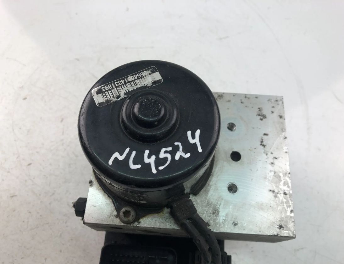 VOLKSWAGEN Golf 4 generation (1997-2006) ABS Bloks 1J0614217E 18321202