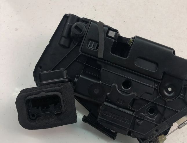 VOLKSWAGEN Golf 6 generation (2008-2015) Замок задней правой двери 5K4839016Q 25694038