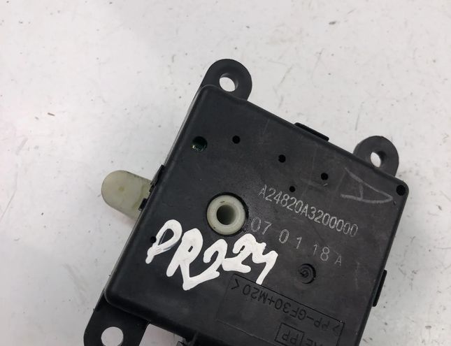 NISSAN Qashqai 1 generation (2007-2014) Interior Heater Flap Motor Actuator A24820A3200000 25931293