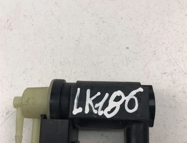 VOLVO V60 1 generation (2010-2020) Solenoid Valve 31339808 26040636