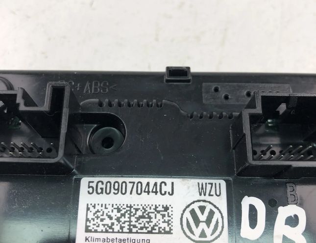 VOLKSWAGEN Touran 3 generation (2015-2023) Klimata kontroles modulis 5G0907044CJ 27417549