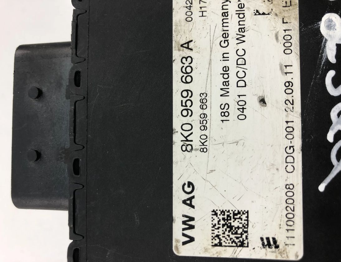 AUDI A8 D4/4H (2010-2018) Блок управления 8K0959663A 27501244