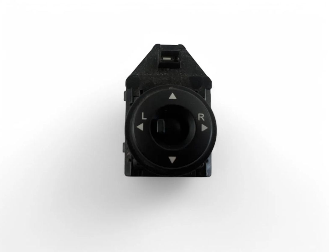 KIA Cee'd 1 generation (2007-2012) Spoguļa regulēšanas slēdzis 935601H000 29010486