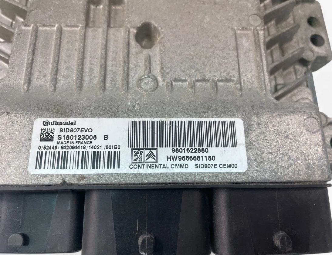 PEUGEOT 508 1 generation (2010-2020) Блок управления двигателем 9801622880,S180123008B 30358432